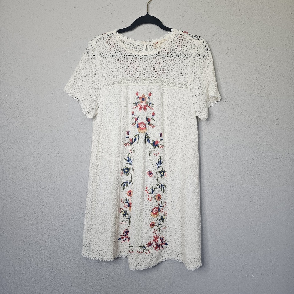 Altar'd State White Lace Floral Embroidered Shift Dress XS Short Sleeve Boho
